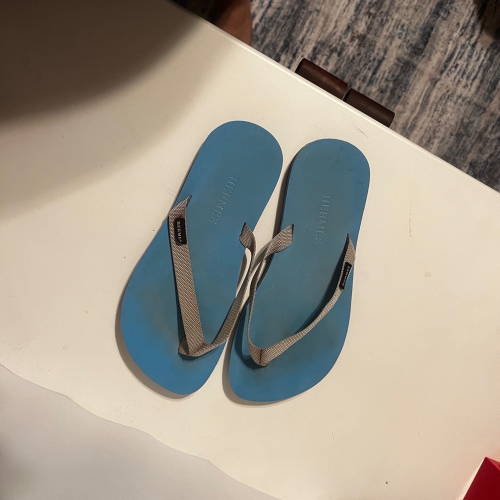 Hermès Blue Isolella rubber Flip Flops